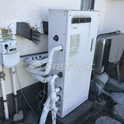 施工前の暖房熱源機（OTH-406AY）