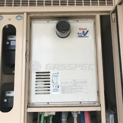 施工前の暖房熱源機（RUFH-VD2400AT2-3）