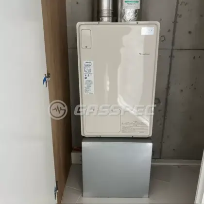 施工前の暖房熱源機（RUFH-V2403SAFF2-3(B)）