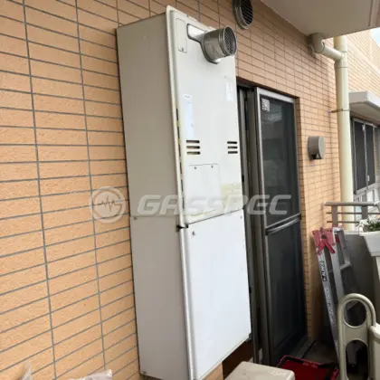 施工前の暖房熱源機（RUFH-V2403AT2-3）