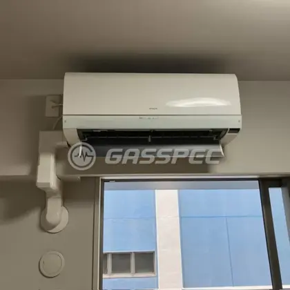 施工前のエアコン（RAS-S40A2）