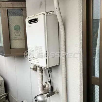 施工前の給湯器（GQ-1623WE）