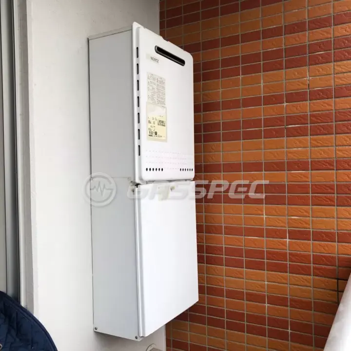 交換前の給湯器（ノーリツ GT-2428SAWX）