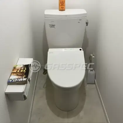 施工前の便座（TCF4511）