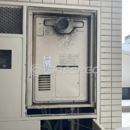 施工前の暖房熱源機（RUFH-V2400AT2-3）
