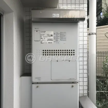 施工前の暖房熱源機（GTH-2417AWX3H-L）