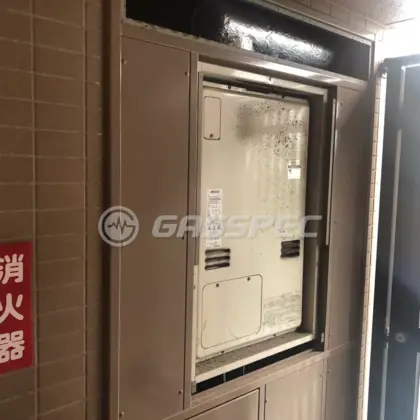 施工前の暖房熱源機（IT4203ARS9SW3QU）