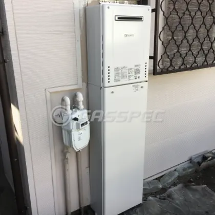施工後の給湯器（ノーリツ GT-2460AWX-1 BL）