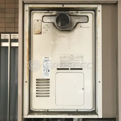 施工前の暖房熱源機（RUFH-V2400SAT2-3）