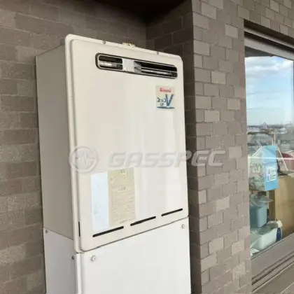 施工前の給湯器（RUF-V2005SAW）