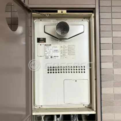 施工前の暖房熱源機（GTH-2444AWXD-T）