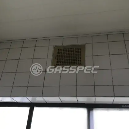 施工前の浴室乾燥機