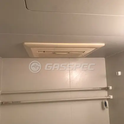 施工前の浴室乾燥機（FD2809J3）