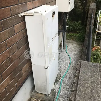 施工前の暖房熱源機（FS107RSAW6）