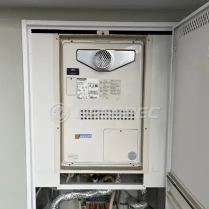 施工前の暖房熱源機（GTH-2434SAWX6H-T）