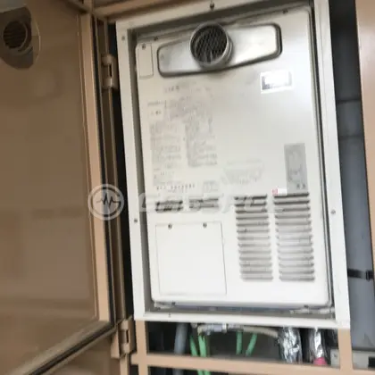 施工前の暖房熱源機（AT-4299ARSAW3Q-C）