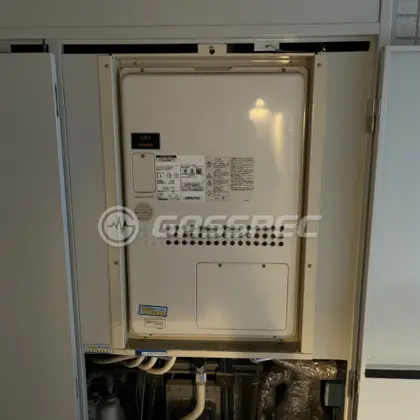 施工前の暖房熱源機（GTH-2417SAWX6H-H）