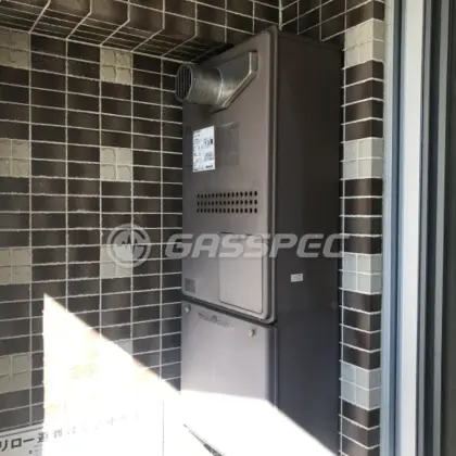 施工前の暖房熱源機（GTH-2434AWX3H-T）