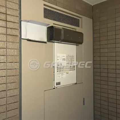 施工前の給湯器（GQ-2427AWX）