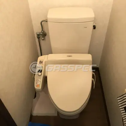 施工前の便座（TCF661R）