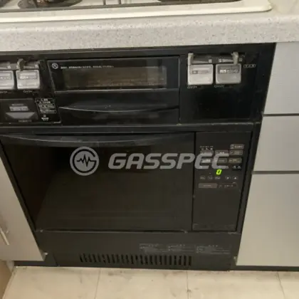 施工前のオーブンレンジ（DR404E(GMO-S3600)）