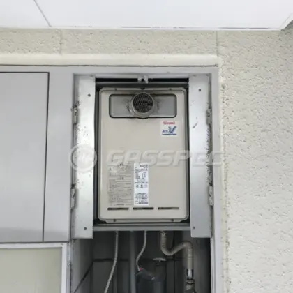 施工前の給湯器（RUX-V1615T-E）