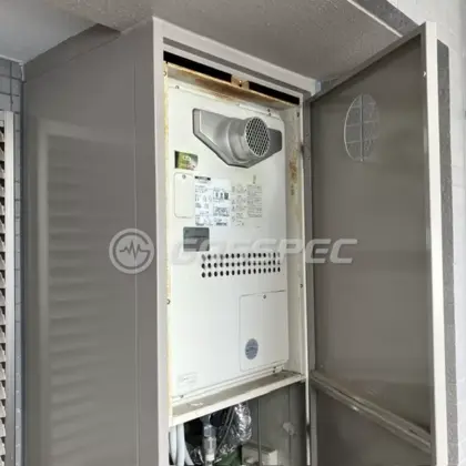 施工前の暖房熱源機（GTH-2434AWX6H-T）