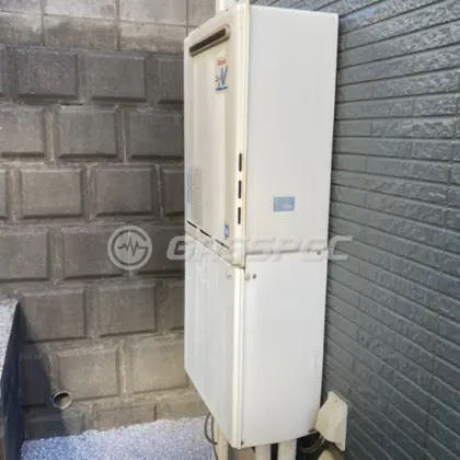 施工前の給湯器（RUF-A2400SAW）