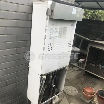 施工前の暖房熱源機（GTH-C2439AWX6H）