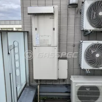施工前の暖房熱源機（RUFH-E2402AA2-3）