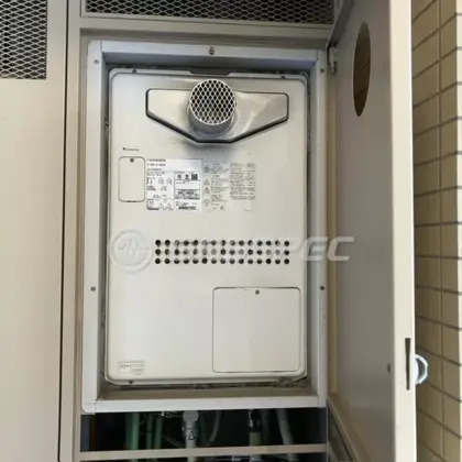 施工前の暖房熱源機（GTH-2434SAWX-T）