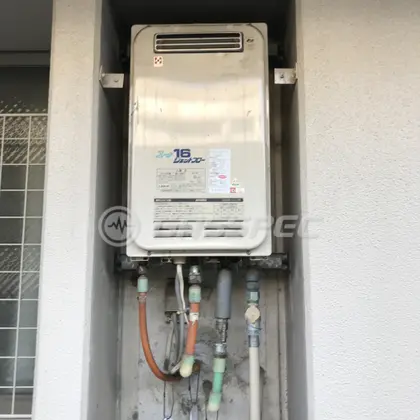 施工前の給湯器（YV1621R）