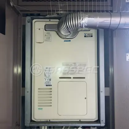 施工前の暖房熱源機（RUFH-V2400AT2-3）