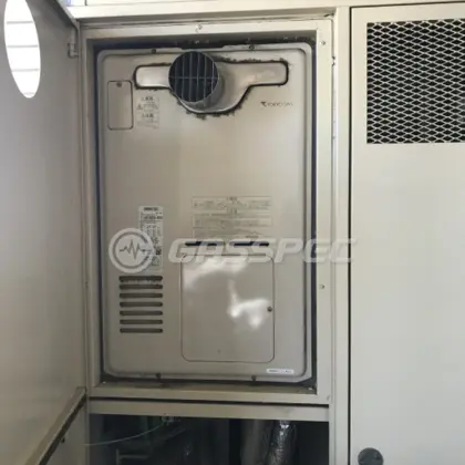 施工前の暖房熱源機（RUFH-V2400AT2-3）