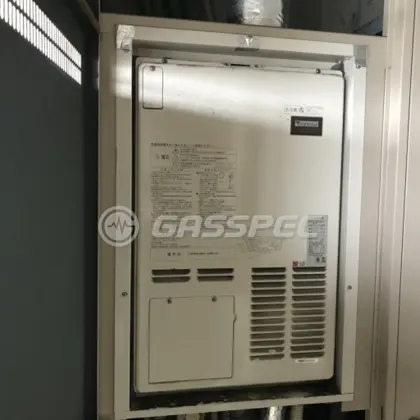 施工前の暖房熱源機（AT-4299ARSAW3Q-H）
