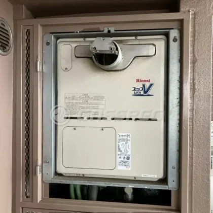 施工前の暖房熱源機（RUFH-VD2401AA2-3）
