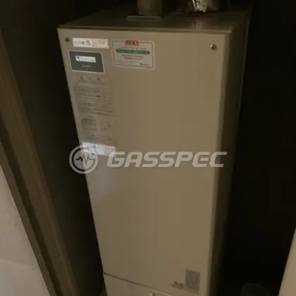 施工前の給湯器（AD-200FFA）