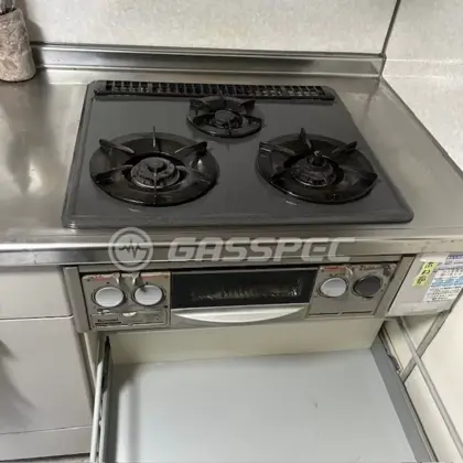 施工前のビルトインガスコンロ（RBG-32GA7C）