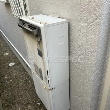 施工前の給湯器（GX-2400AW）