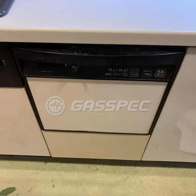 交換前のビルトイン食洗機（パナソニック NP-P45X1P1AA）