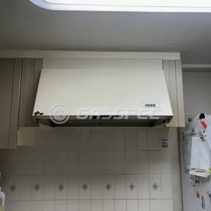 施工前のレンジフード（SBH-926SI）
