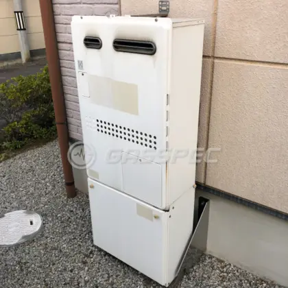施工前の暖房熱源機（YGM2463RA6H）