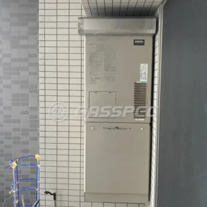 施工前の暖房熱源機（AT-4200ARSAW3Q-56-F）