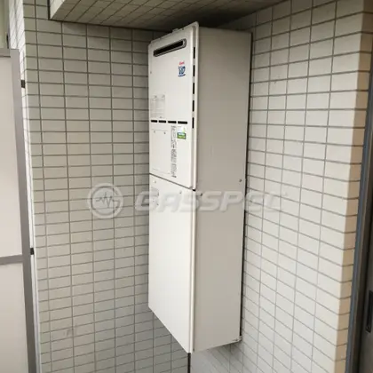 施工後の暖房熱源機（リンナイ RVD-A2400AW2-3(A)）