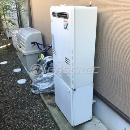 施工前の暖房熱源機（RUFH-V2403SAW(B)）