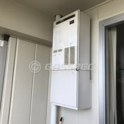施工前の暖房熱源機（AT4299ARSAW3Q）