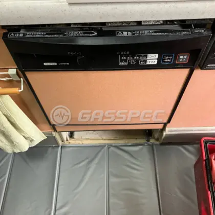 施工前のビルトイン食洗機（CWPM-45）