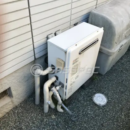 施工前の給湯器（GT-C2452SARX）