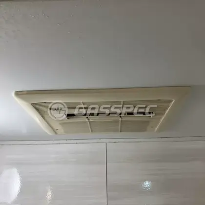 施工前の浴室乾燥機（FD2809J3）
