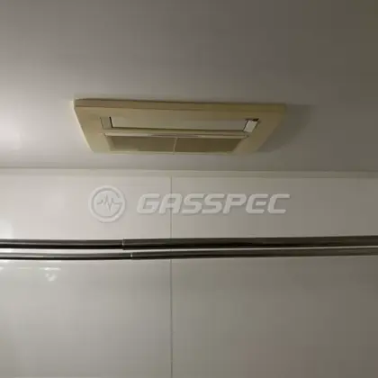 施工前の浴室乾燥機（ABD-3304KCSK-J3）